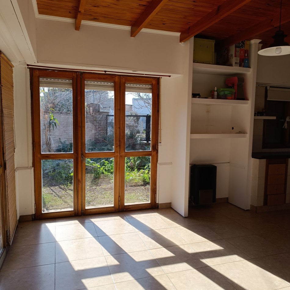 Casa de tres habitaciones.