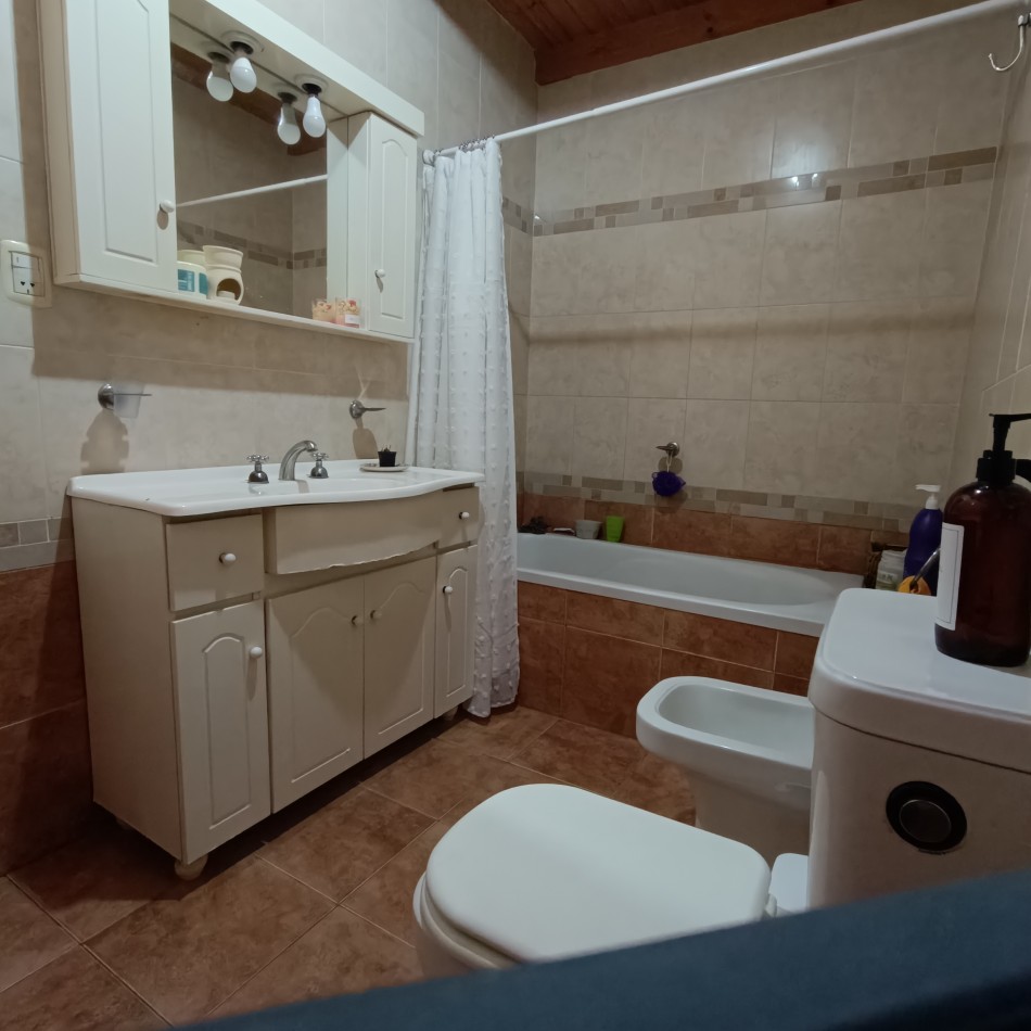 Casa de tres habitaciones.