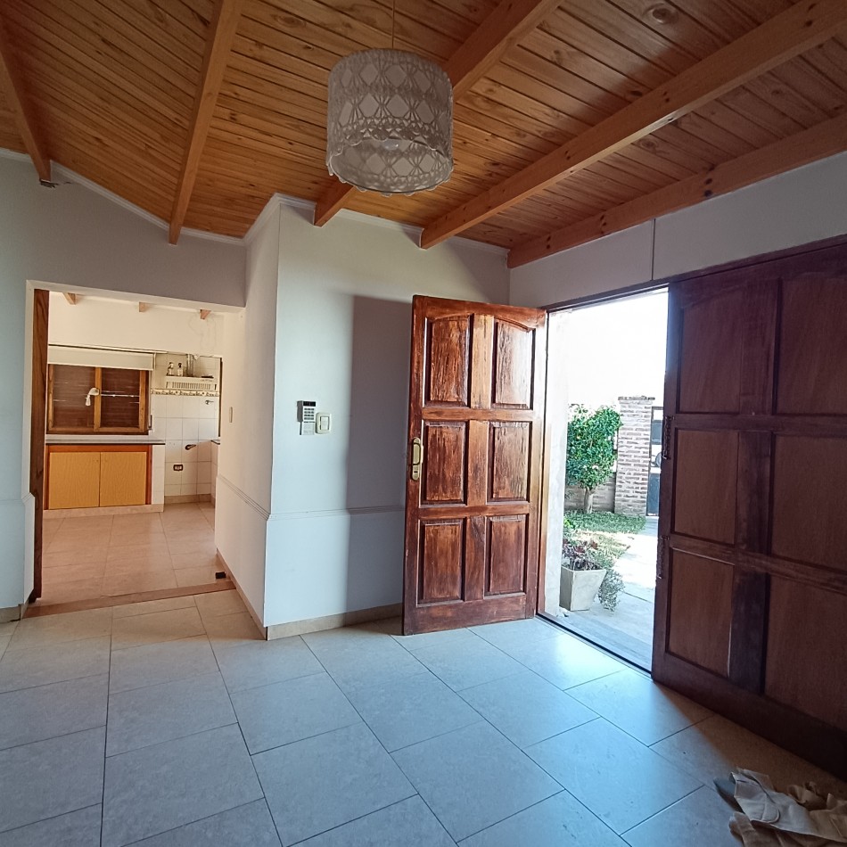 Casa de tres habitaciones.