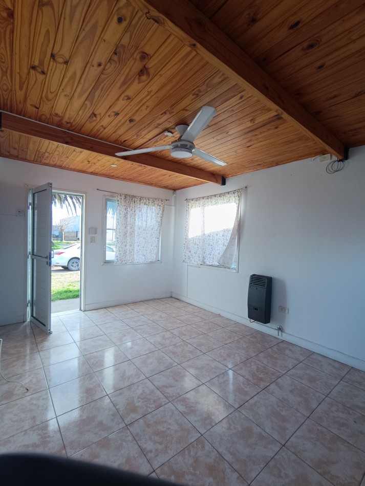 Casa con gran patio.