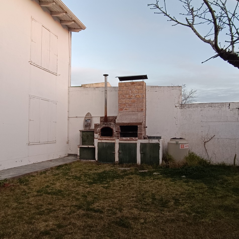 Complejo de cinco departamentos en Monte Hermoso