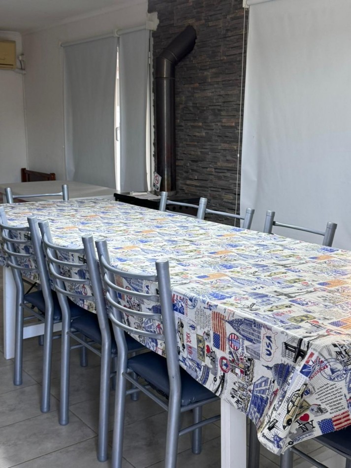 Complejo de dos casas y una pileta en Claromeco!