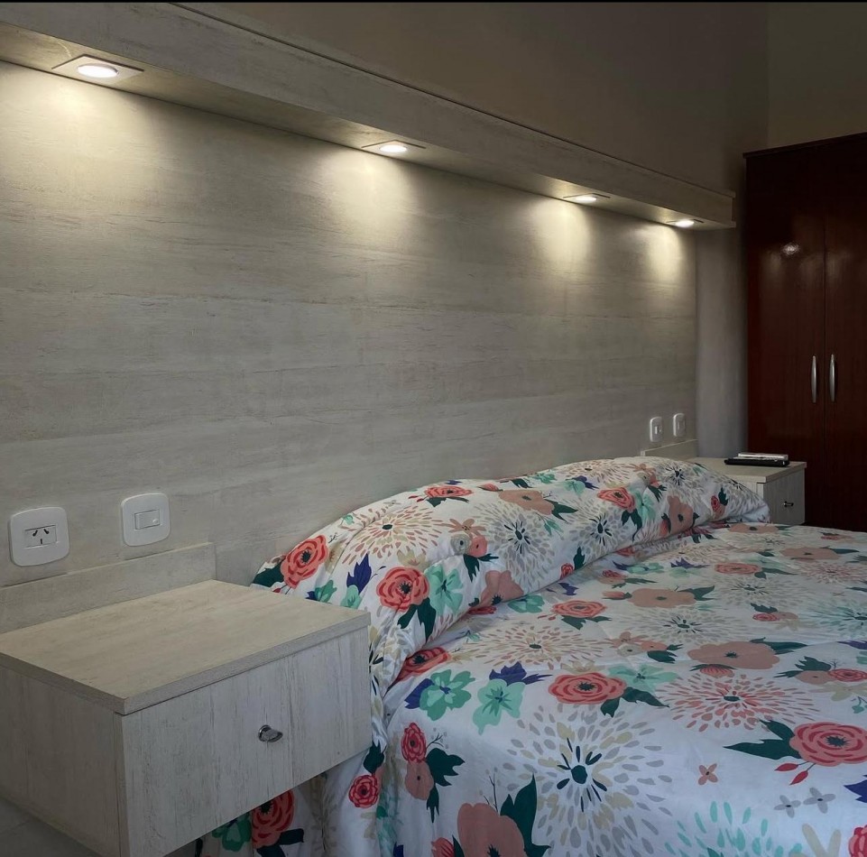 Complejo de dos casas y una pileta en Claromeco!