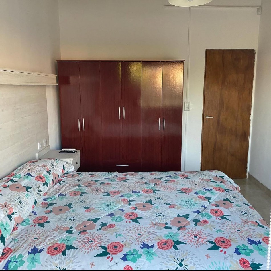 Complejo de dos casas y una pileta en Claromeco!