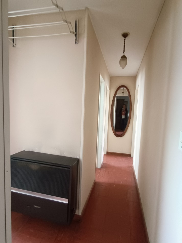 Departamento de tres habitaciones y dos baños