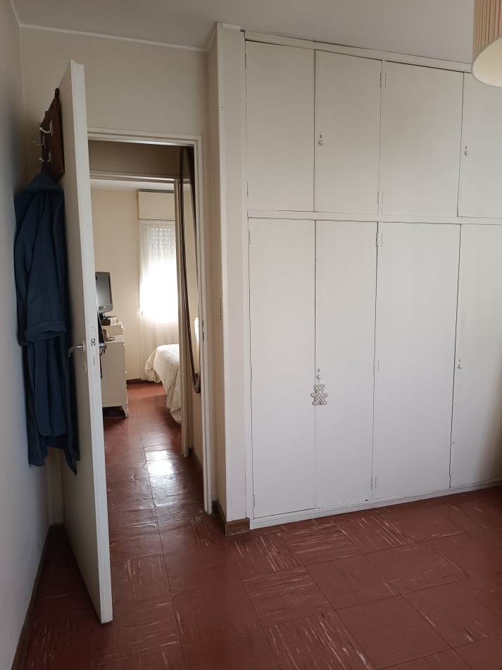 Departamento de tres habitaciones y dos baños