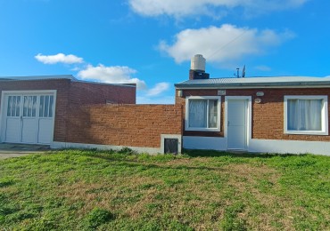 Casa con gran patio.