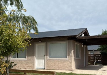 Complejo de dos casas y una pileta en Claromeco!